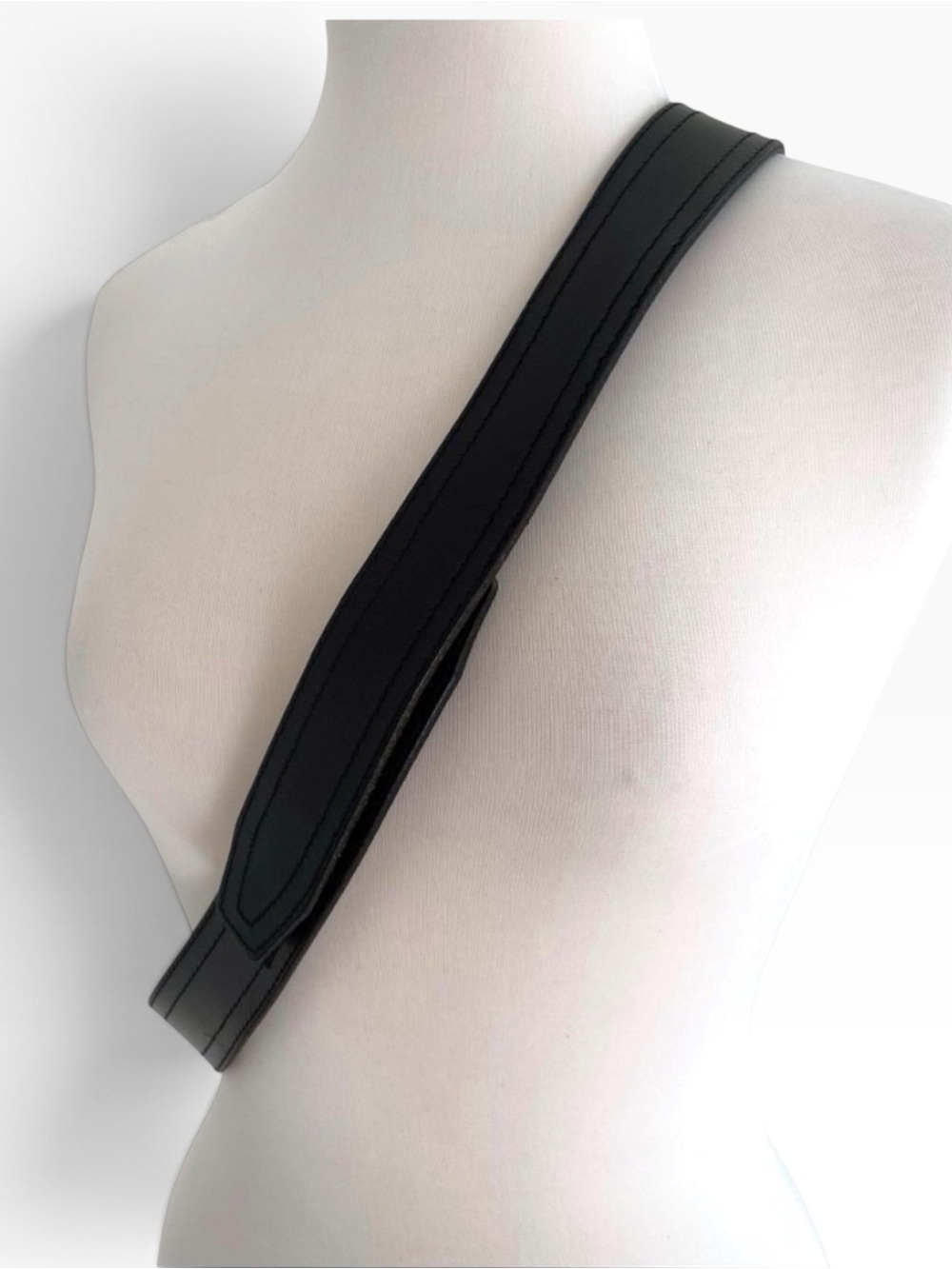 Unisex black solid genuine leather hook and loop fasteners closure XL size 44